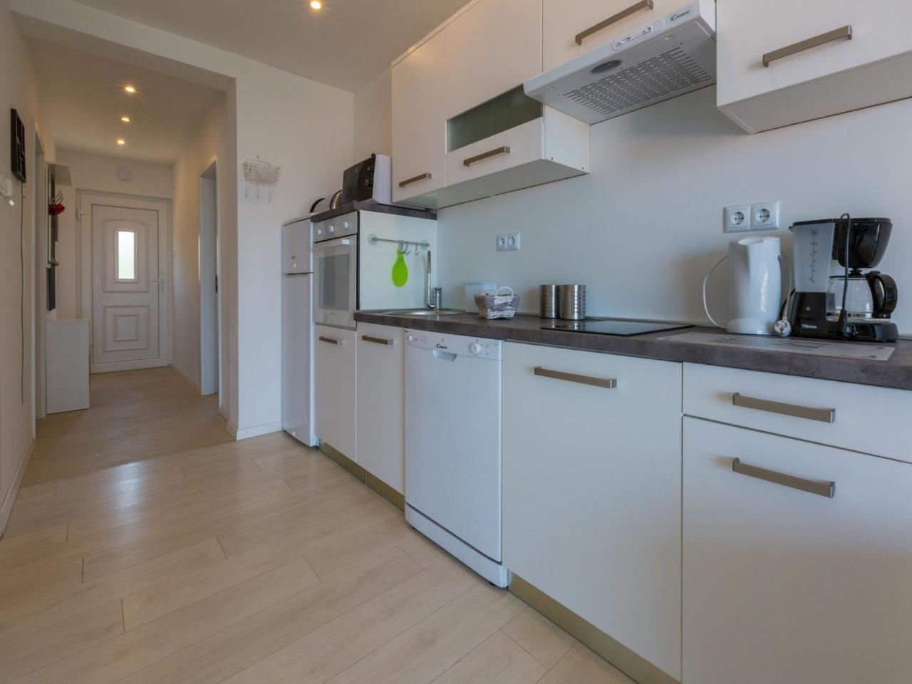 Apartments Lavarin 노비비노돌스키 외부 사진